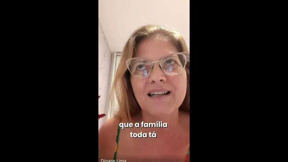 Depoimento em vídeo de alunas do curso Natal Encantado da Rose Decor.